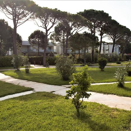 Artino Villa Durres Bagian luar foto