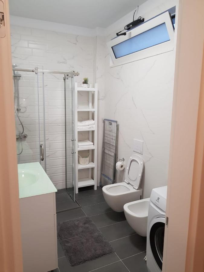 Artino Villa Durres Bagian luar foto
