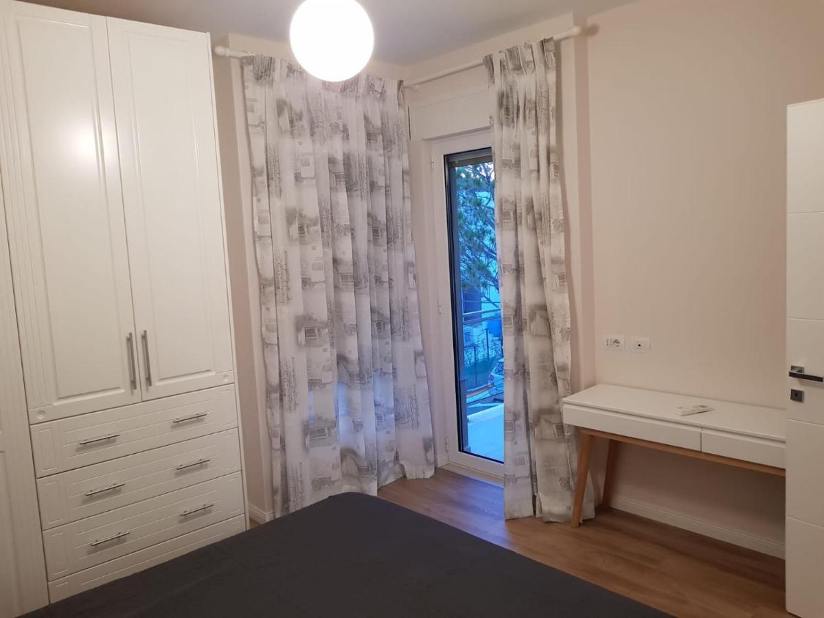 Artino Villa Durres Bagian luar foto