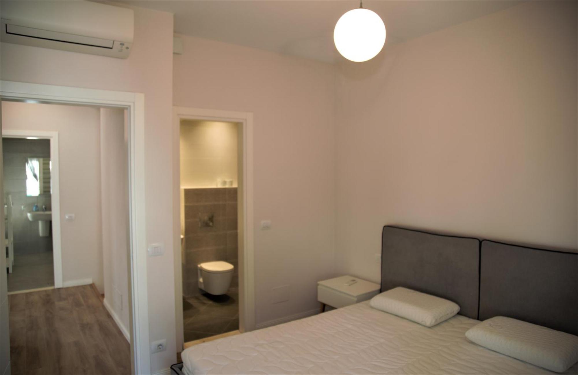 Artino Villa Durres Bagian luar foto